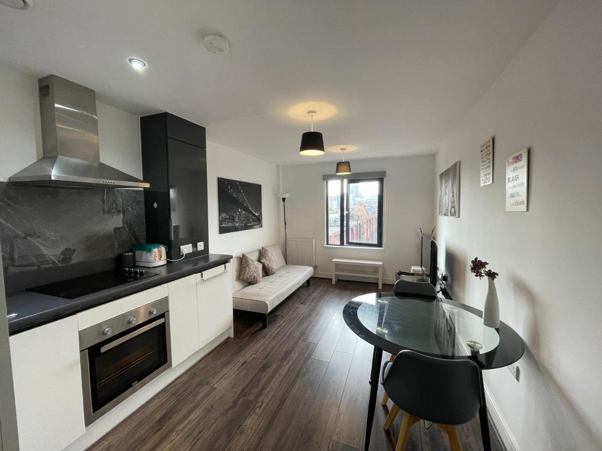Modern Apartment Near Bullring Birmingham Buitenkant foto